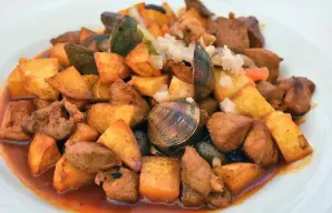 Portuguese Carne de Porco à Alentejana Recipe