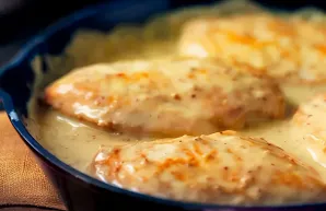 Delicious, Simple and Creamy Chicken Steaks Recipe