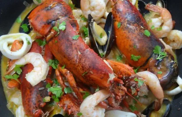 Rich and Flavorful Portuguese Shellfish Stew Recipe