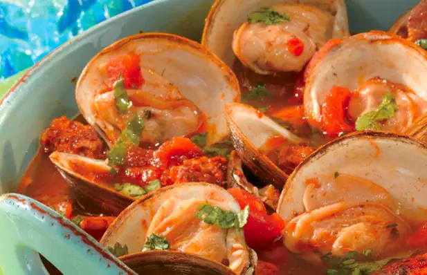 Portuguese Steamed Clams with Chouriço Recipe