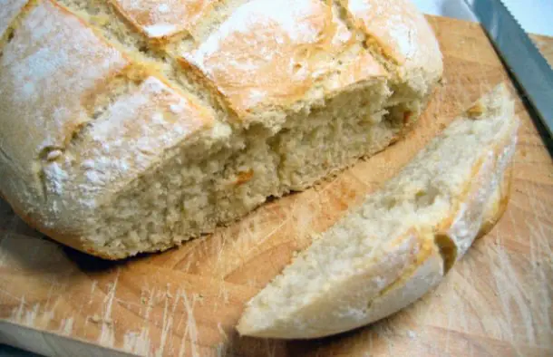 Tasty and Easy Portuguese Pyrex Bread Recipe