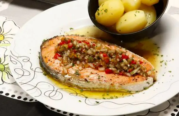 Portuguese Grilled Salmon with Vinaigrette Recipe