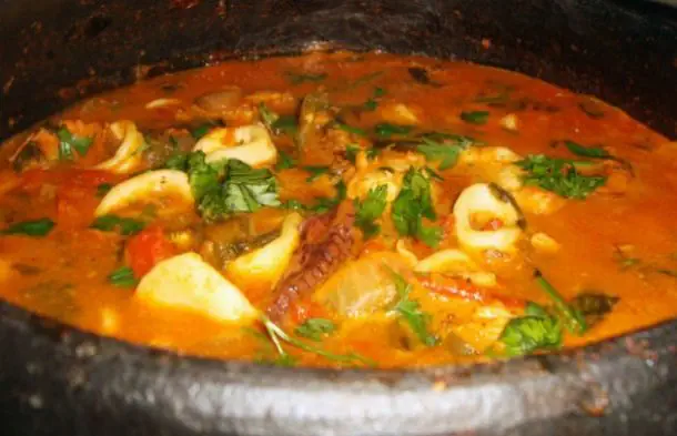 Portuguese Squid Stew (Guisado de Lulas) Recipe
