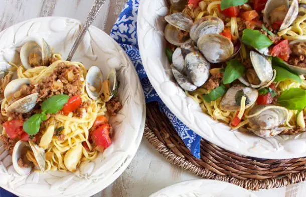 Portuguese Pasta with Clams and Chouriço Recipe