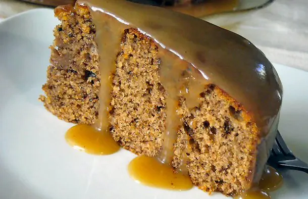 Portuguese Walnut and Cinnamon Cake Recipe