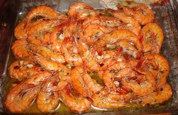 Delicious Portuguese Lemon Roasted Shrimp Recipe