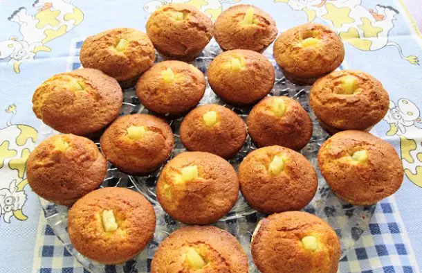 Portuguese Pineapple and Butter Cupcakes Recipe