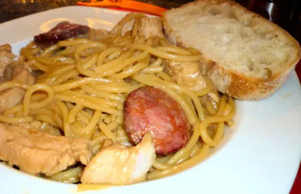 Portuguese Style Chicken Spaghetti with Beer Recipe