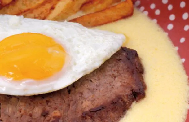 Portuguese Steak with Fried Egg and Beer Recipe