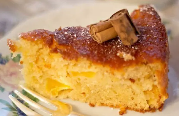 Delicious Apple and Cinnamon Cake Recipe
