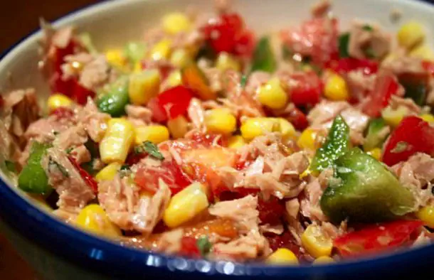 Classic and Delicious Portuguese Tuna Salad Recipe