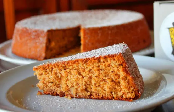 Portuguese Honey and Walnut Cake Recipe