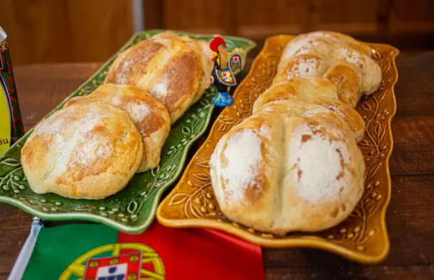 Michael's Portuguese Crusty Papo-Secos Recipe
