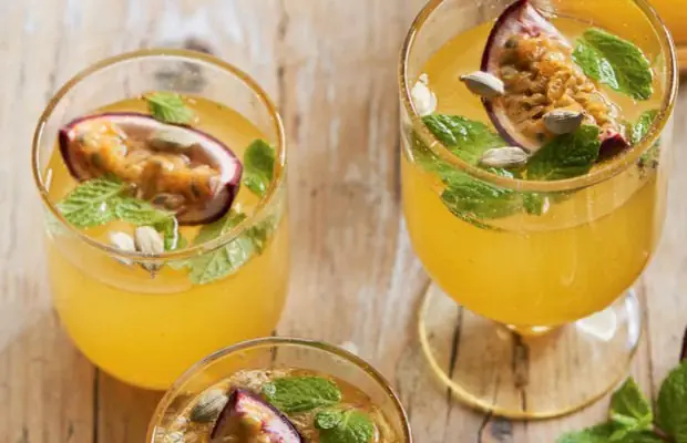 Delicious Portuguese Passionfruit Sangria Recipe