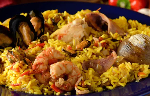 Flavorful Portuguese Style Valenciana Rice Recipe