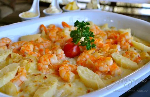 Cheesy Baked Pasta with Succulent Shrimp Recipe