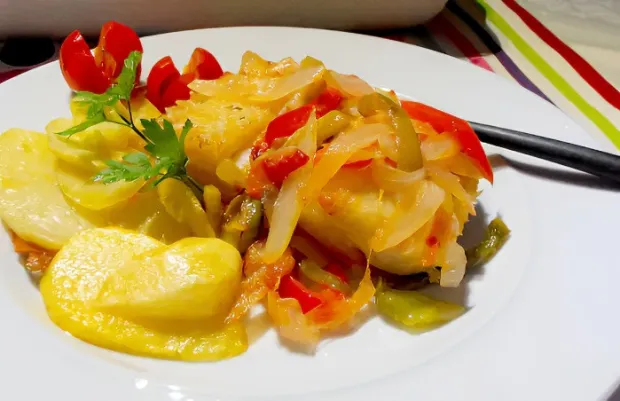  Delicious Portuguese Bacalhau à Braga with Onions Recipe