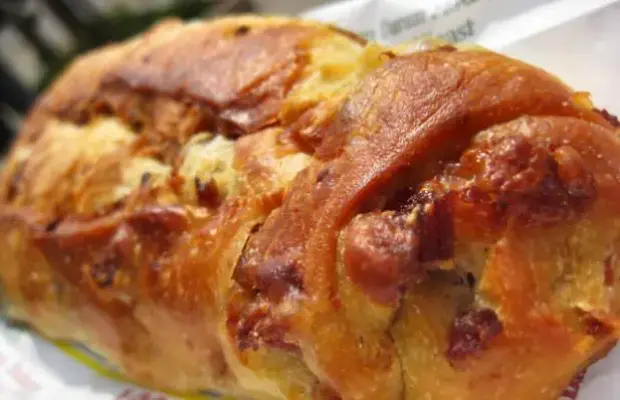 Yum Portuguese Cheese and Ham Bread Recipe